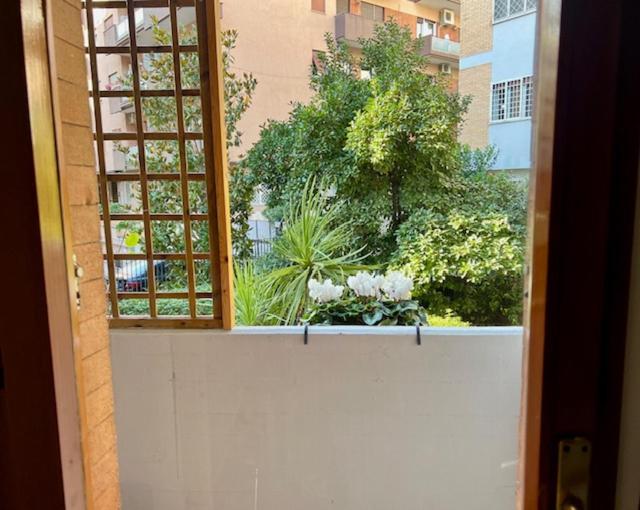 La Casa Delle Camelie Apartment Roma Ngoại thất bức ảnh