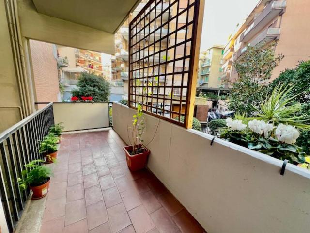 La Casa Delle Camelie Apartment Roma Ngoại thất bức ảnh